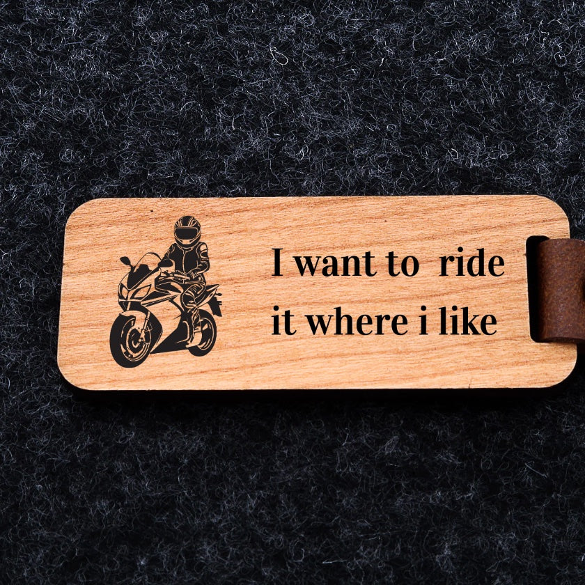 Schlüsselanhänger aus Holz mit Gravur Spruch und Doodle
