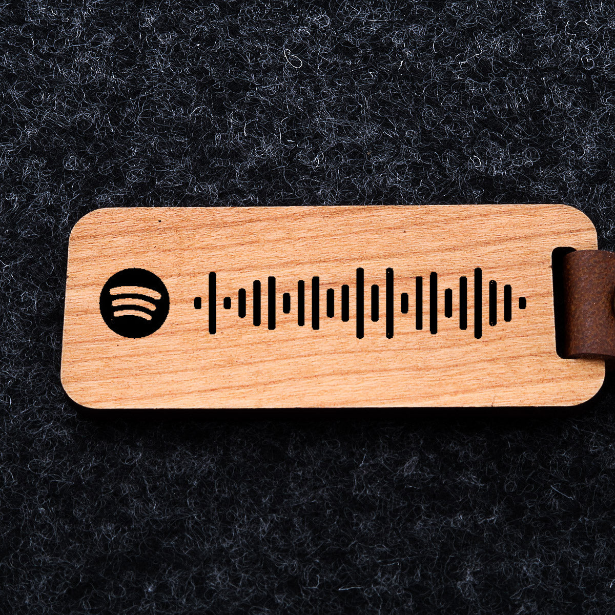 Spotify Schlüsselanhänger aus Holz mit Spotify Code